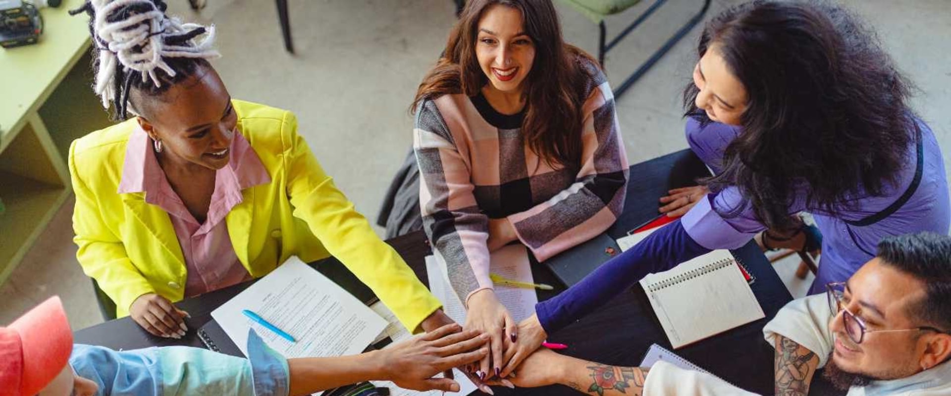 Being Mindful of Cultural Differences in the Workplace: A Guide to Professional Success