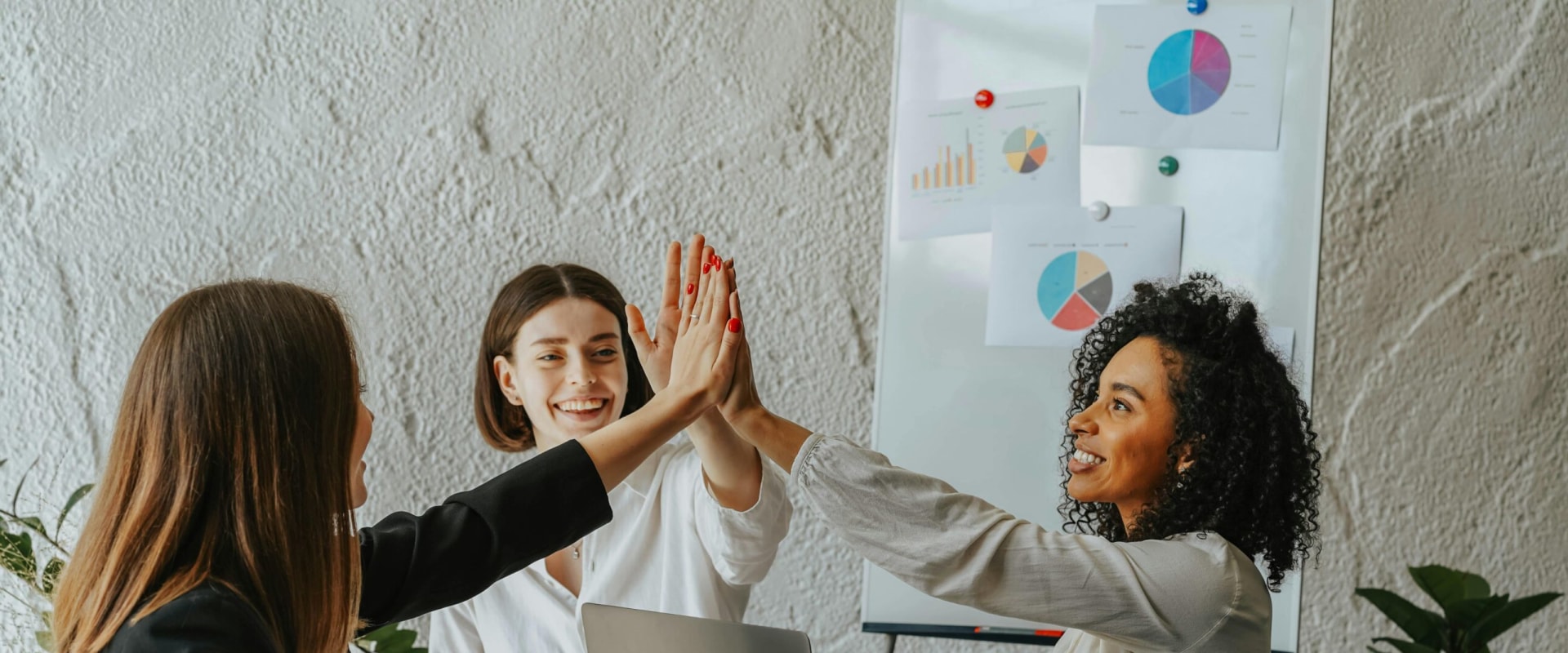 Setting Career Goals: How to Achieve Success in the Office
