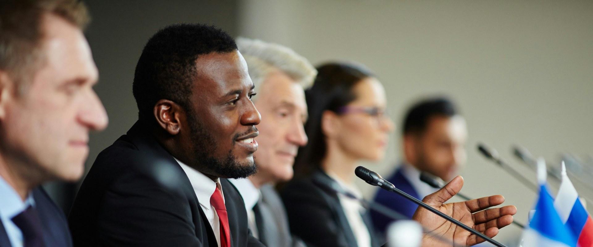 Improve Your Public Speaking Skills: Tips for Success in the Office