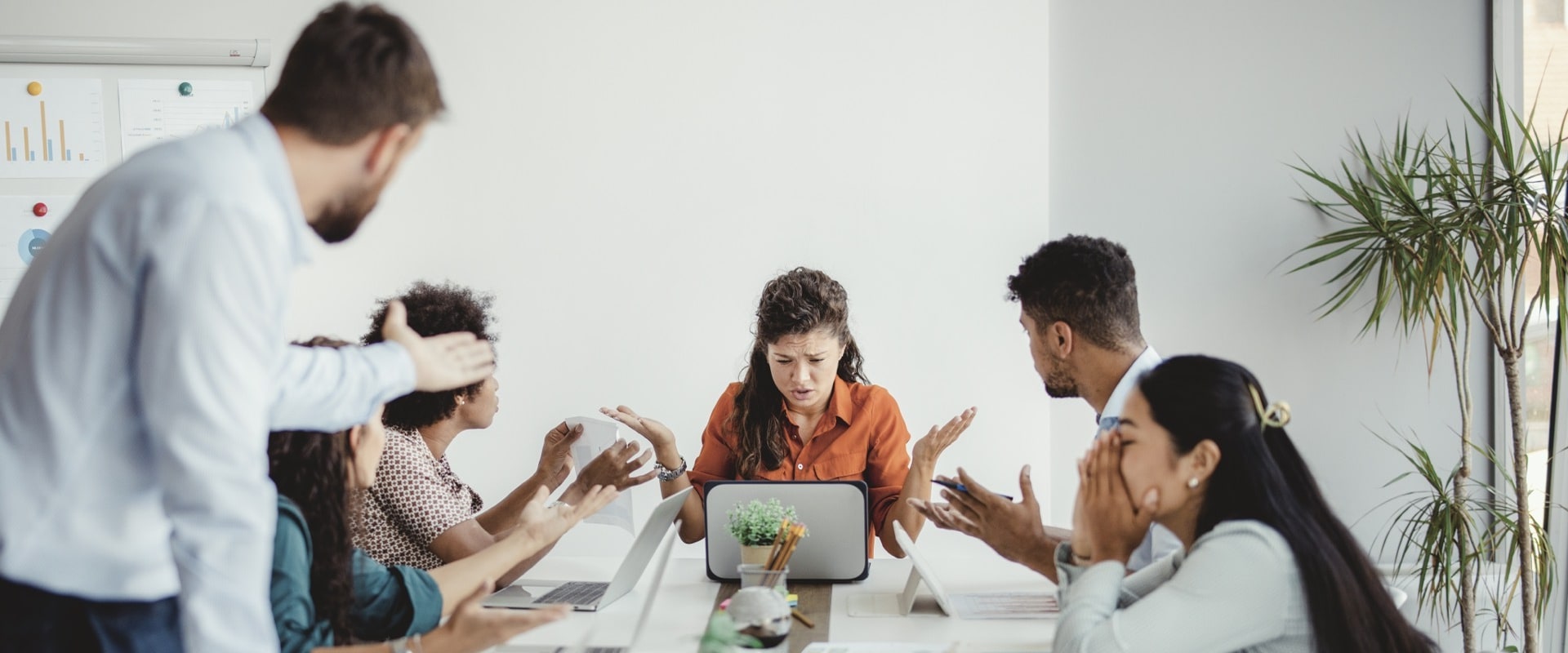 Mastering Gestures and Facial Expressions in the Office